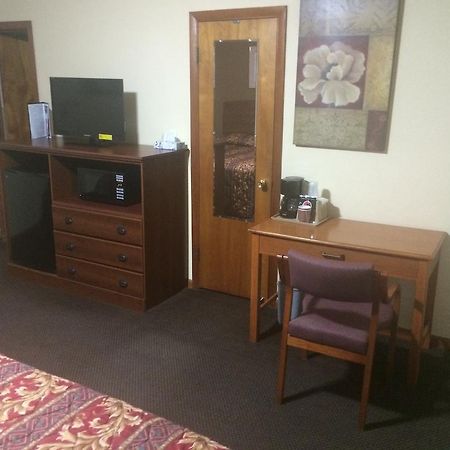 Budget Inn Oskaloosa Zewnętrze zdjęcie